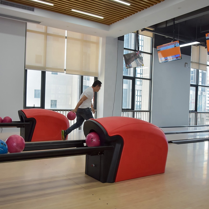 Grote Bowling Experience Hall  - Sports Equipment And Facilities recensie en prijs